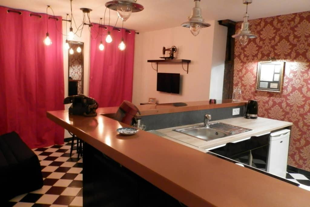 Studio Bistrot Baroque Centre Ville Historique Troyes Buitenkant foto